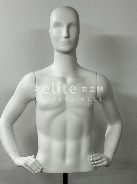 E3-031男有頭有手桌型 數量1